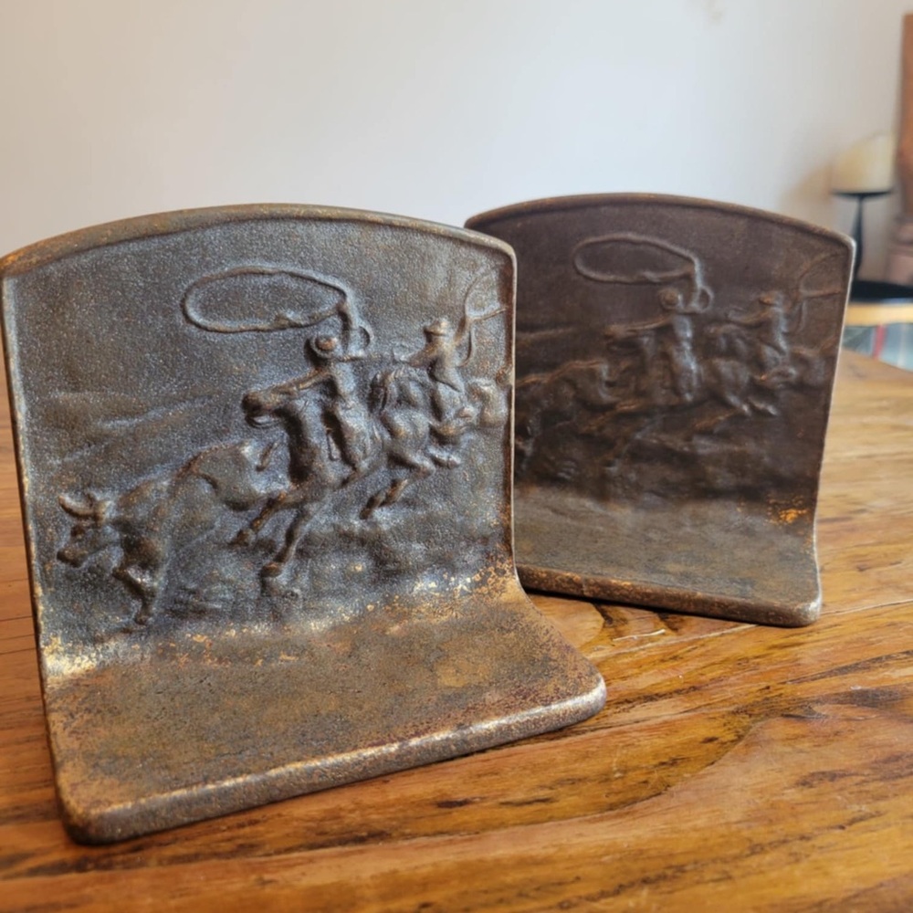 ANTIQUE CAST IRON BOOKENDS, AMERICAN WESTERN COWBOY & CATTLE